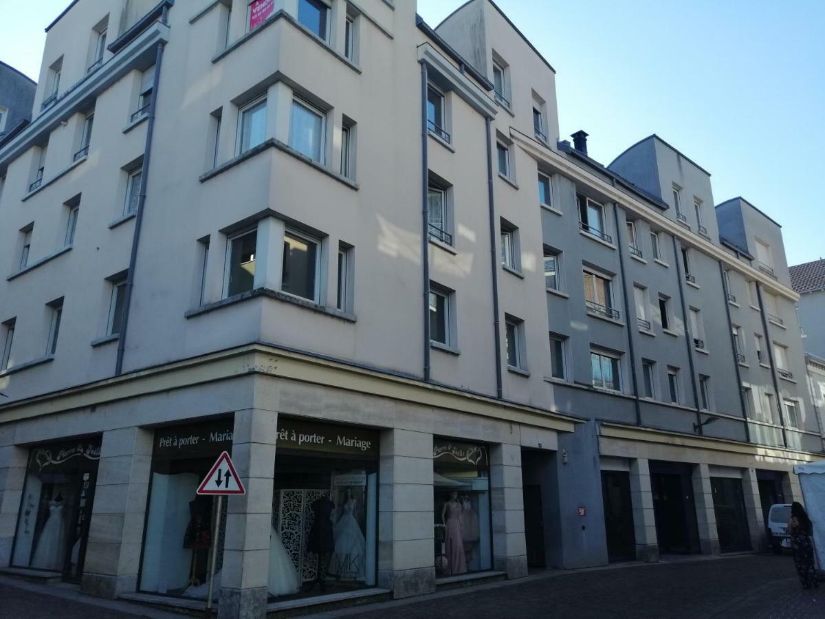 Le Petit Velotte - Un Cocon En Coeur De Ville Appartement Montbéliard Buitenkant foto